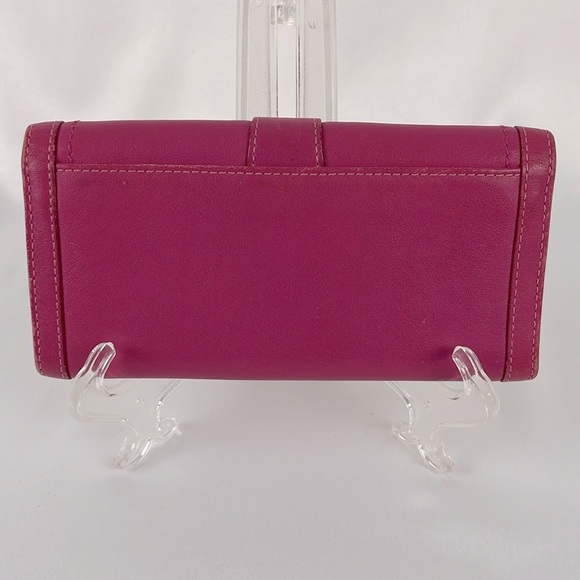 Coach Soho Pink Leather Long Buckle Wallet with Snap Closure Vachetta Interior - Picture 2 of 16